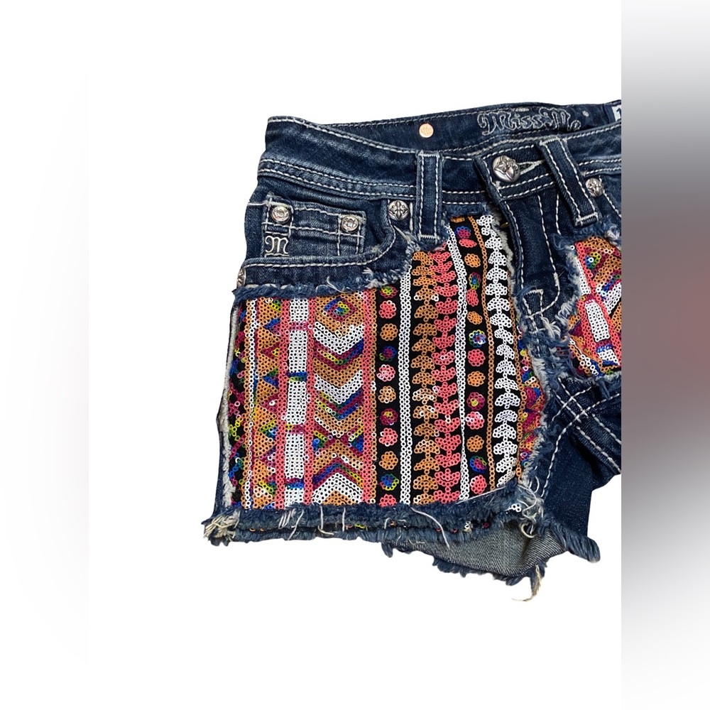 Miss Me JK6364H Girls Size 10 Raw Hem Colorful Sequined‎ Shorts - Picture 3 of 4